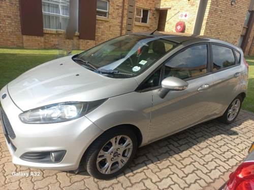 Ford Fiesta 1.0 EcoBoost Trend Powershift 5 Door