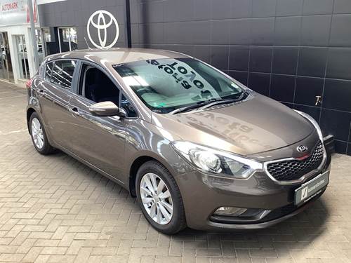 Kia Cerato 1.6 (95 kW) EX Hatch Back