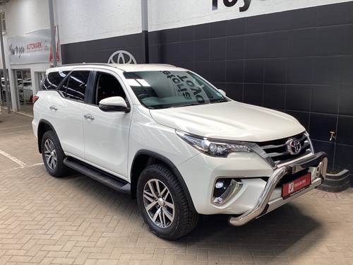 Toyota Fortuner IV 2.8 GD-6 Epic Auto