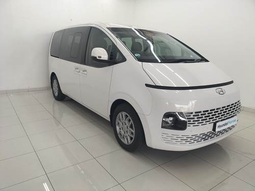 Hyundai Staria 2.2D Executive (9 Seater)