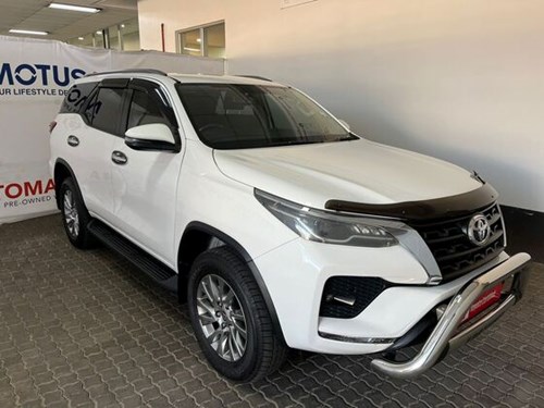 Toyota Fortuner V 2.8 GD-6 Raised Body Auto