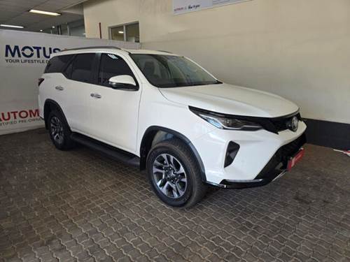 Toyota Fortuner VI 2.4GD-6 Auto 4x4