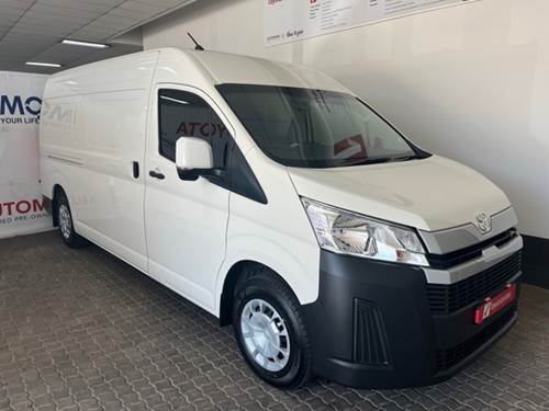 Toyota Quantum 2.8 SLWB Panel Van