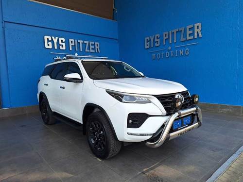 Toyota Fortuner V 2.4 GD-6 Raised Body