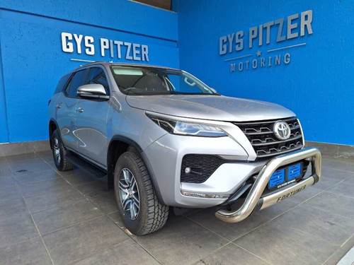 Toyota Fortuner V 2.4 GD-6 Raised Body