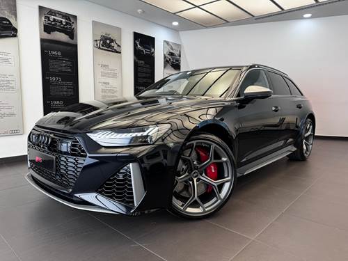 Audi RS6 Avant Performance Quattro