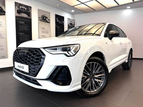 Audi Q3 Sportback  (35 TFSi) Black Edition