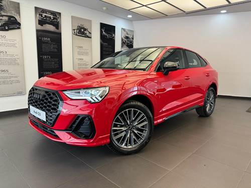 Audi Q3 Sportback  (35 TFSi) Black Edition