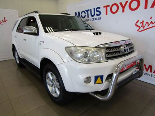 Toyota Fortuner II 3.0 D-4D 4X4 Auto