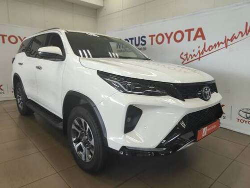 Toyota Fortuner VI 2.4GD-6 Auto 4x4