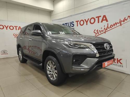 Toyota Fortuner V 2.8 GD-6 Raised Body Auto