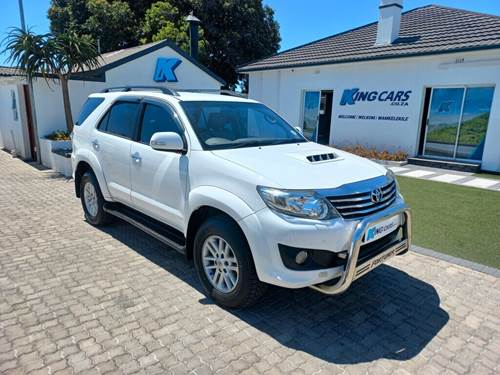 Toyota Fortuner III 3.0 D-4D 4x4 Auto