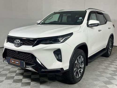 Toyota Fortuner VI 2.4GD-6 Raised Body Auto