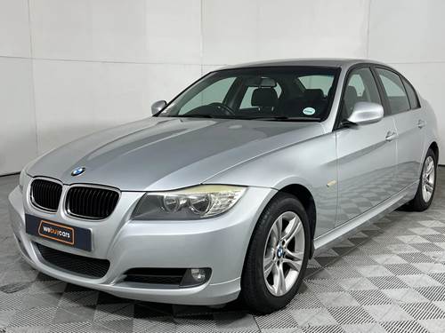 BMW 320i (E90) II