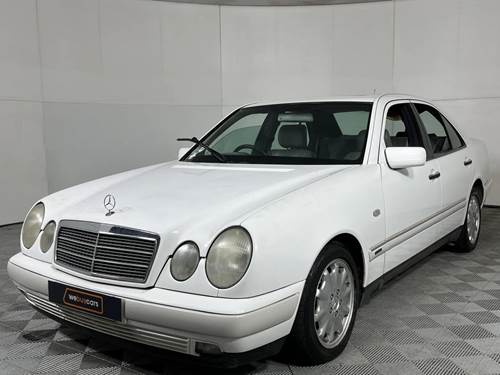 Mercedes Benz E 320 V6 Elegance Auto