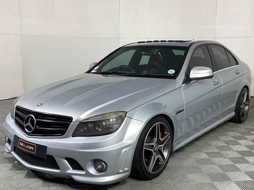 Mercedes Benz C 63 AMG Speedshift + 7G-Tronic