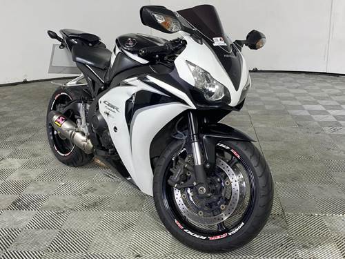 Honda CBR 1000 RR (131 kW)