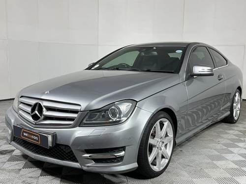 Mercedes Benz C 250 Blue Efficiency Coupe 7G-Tronic