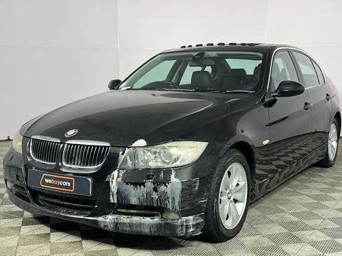 BMW 323i (E90)