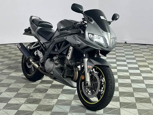 Suzuki SV 1000S (88 kW)