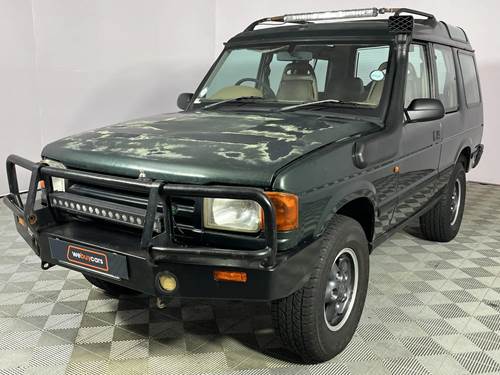 Land Rover Discovery 1 V8i S ()