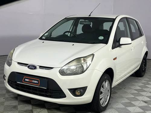 Ford Figo 1.4i Trend 5-Door Hatch Back