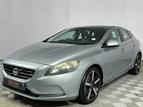 Volvo V40 T4 Elite