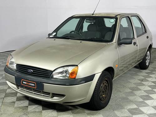 Ford Fiesta Flair 1.3i 5 Door with A/C