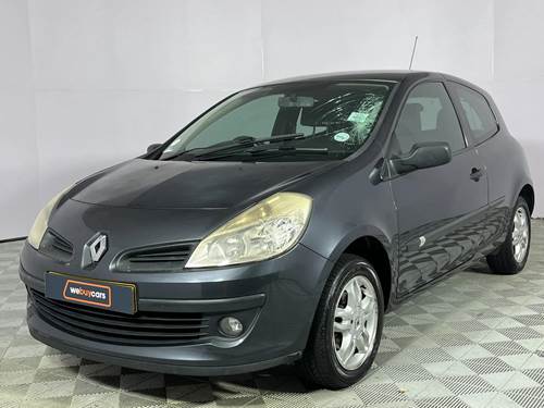 Renault Clio III 1.6 Dynamique 3 Door