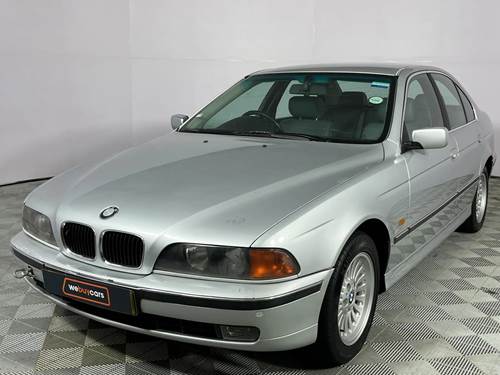 BMW 528i (E39) Auto