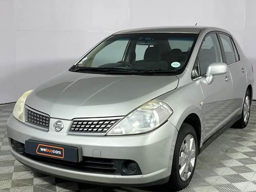 Nissan Tiida 1.6 Visia Sedan