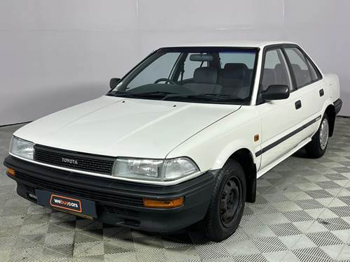 Toyota Corolla 1.3 GL (53 kW)