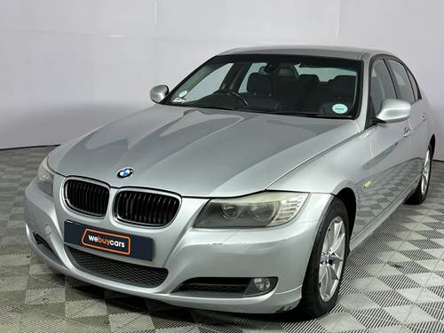 BMW 320i (E90) II