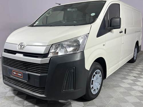 Toyota Quantum 2.8 LWB Panel Van