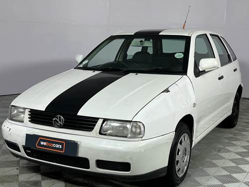 Volkswagen (VW) Polo Playa 1.6