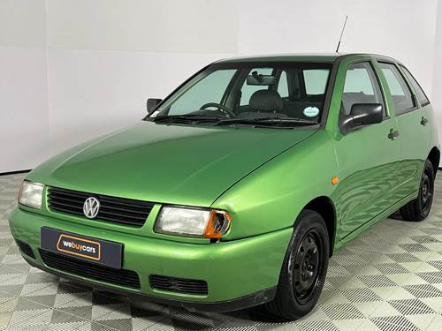 Volkswagen (VW) Polo Playa 1.6