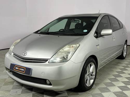 Toyota Prius 1.5 CVT