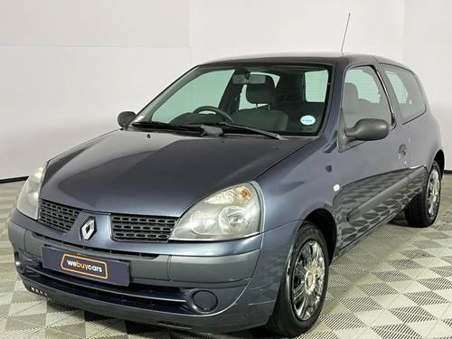 Renault Clio II 1.2 Va Va Voom 3 Door