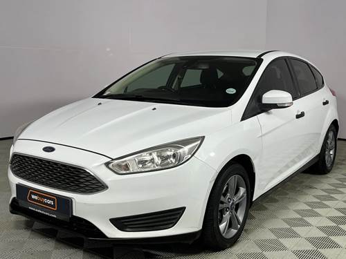 Ford Focus 1.0 EcoBoost Ambiente Sedan