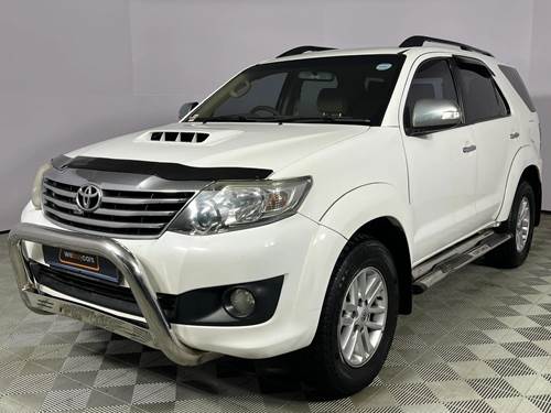 Toyota Fortuner III 2.5 D-4D VNT Raised Body