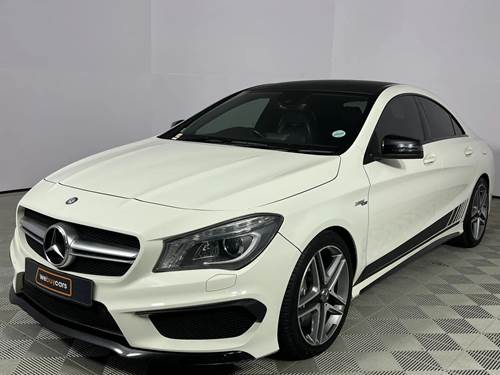 Mercedes Benz AMG CLA 45 7G- DCT