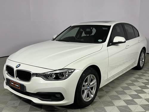 BMW 320i (F30) Auto