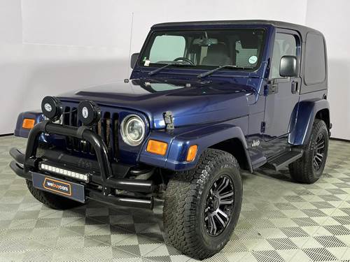 Jeep Wrangler 4.0 Sahara 6 Speed