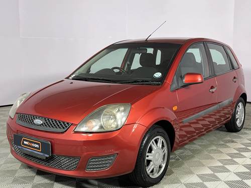 Ford Fiesta 1.6i Ambiente 5 Door Auto