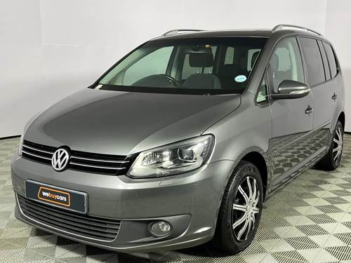 Volkswagen (VW) Touran 1.6 TDi DSG