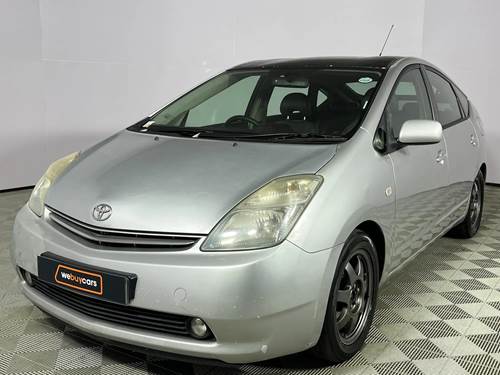 Toyota Prius 1.5 CVT