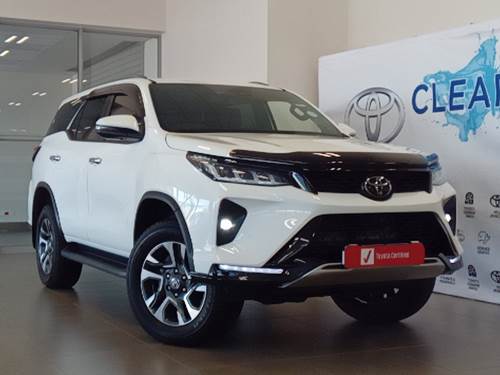 Toyota Fortuner VI 2.8GD-6 VX Auto 