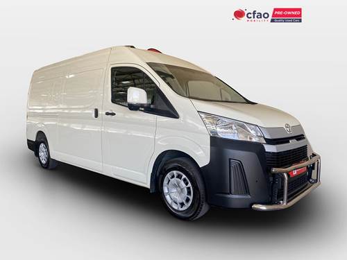 Toyota Quantum 2.8 SLWB Panel Van