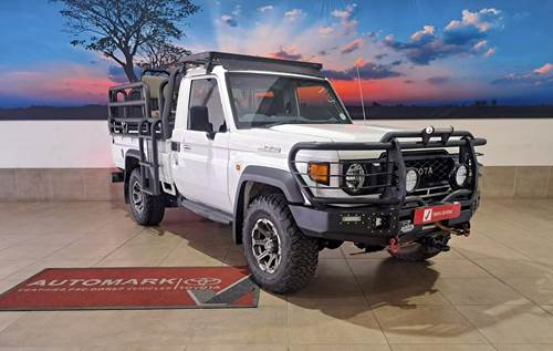 Toyota Land Cruiser 79 2.8 GD-6 Auto