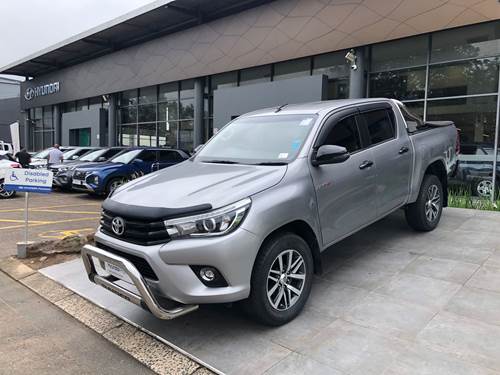 Toyota Hilux 2.8 GD-6 Double Cab Auto 